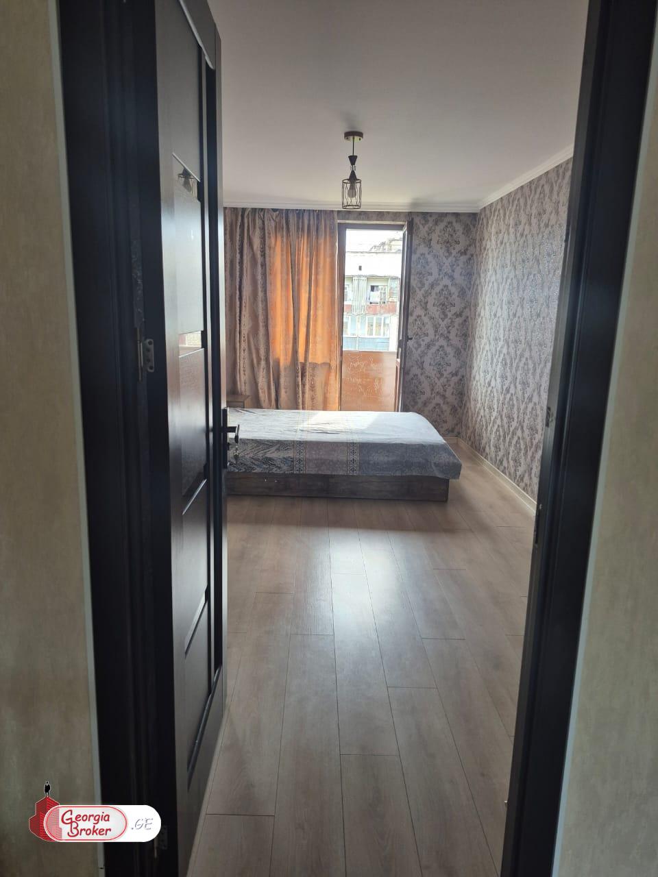 იყიდება ახალი გარემონტებული 3 ოთახიანი ბინა